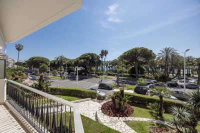Apartment For Sale in Cannes, France