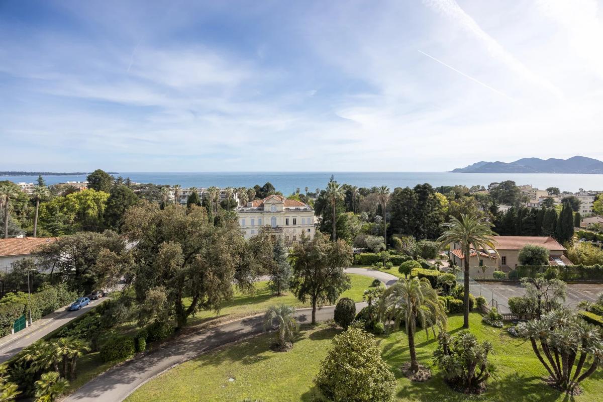 Picture of Apartment For Sale in Cannes, Cote d'Azur, France