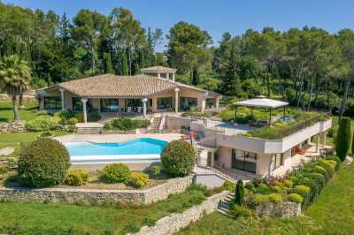Villa For Sale in Mougins, France