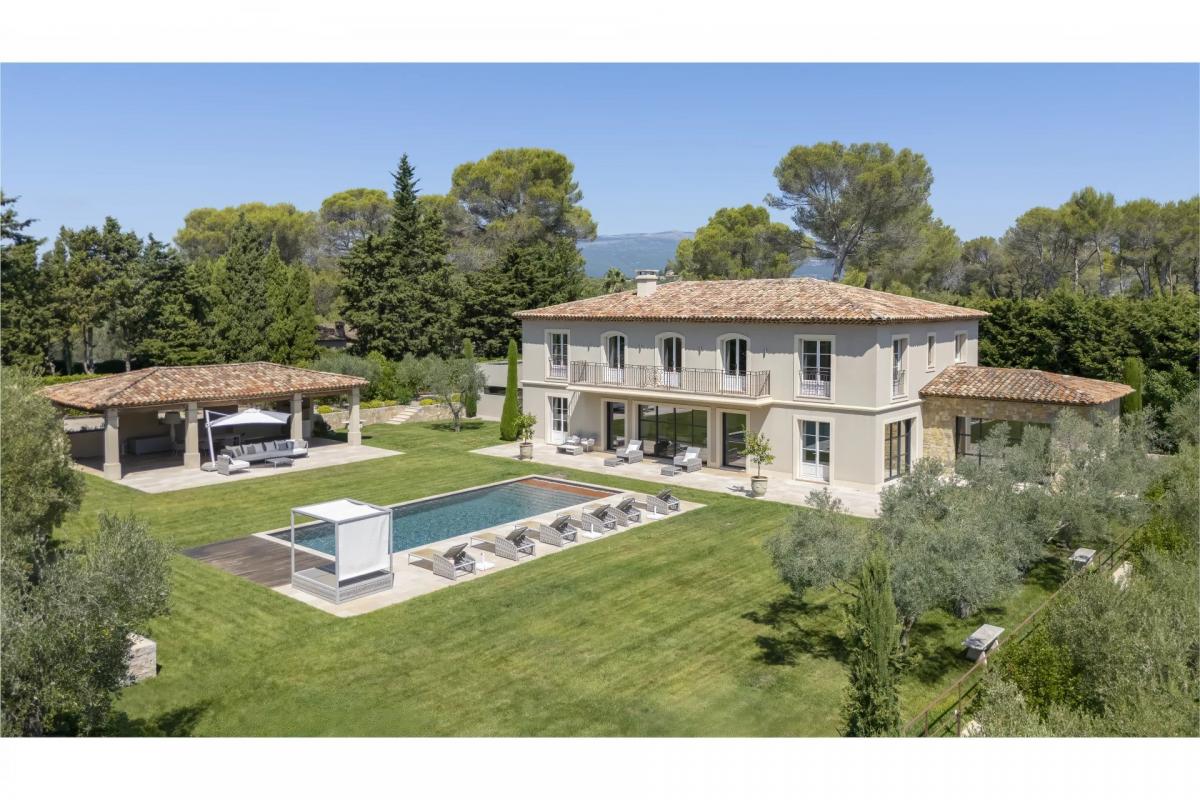 Picture of Villa For Sale in Mougins, Cote d'Azur, France