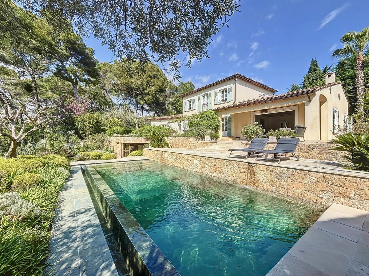 Picture of Villa For Sale in Mougins, Cote d'Azur, France