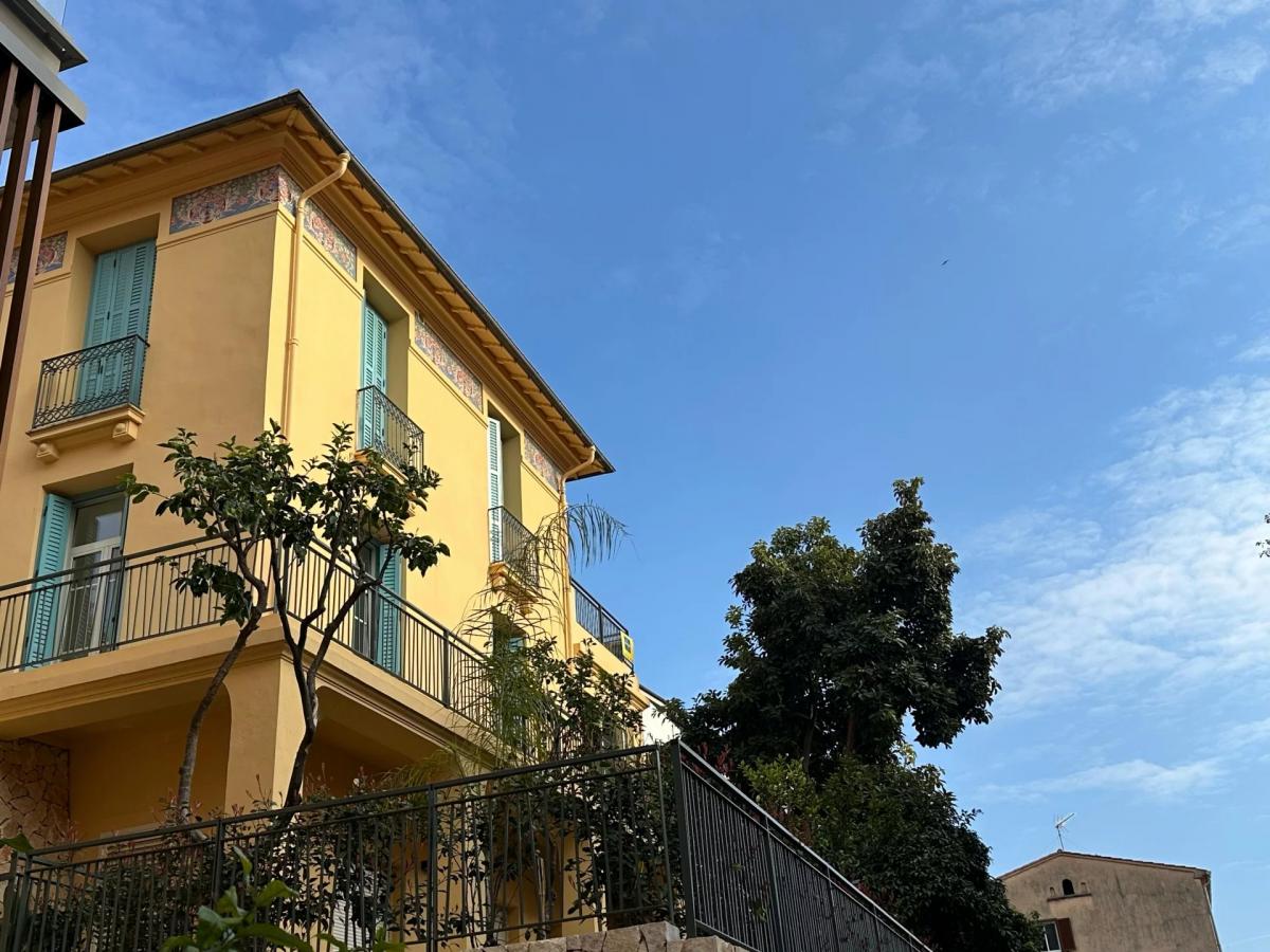 Picture of Apartment For Sale in Menton, Cote d'Azur, France