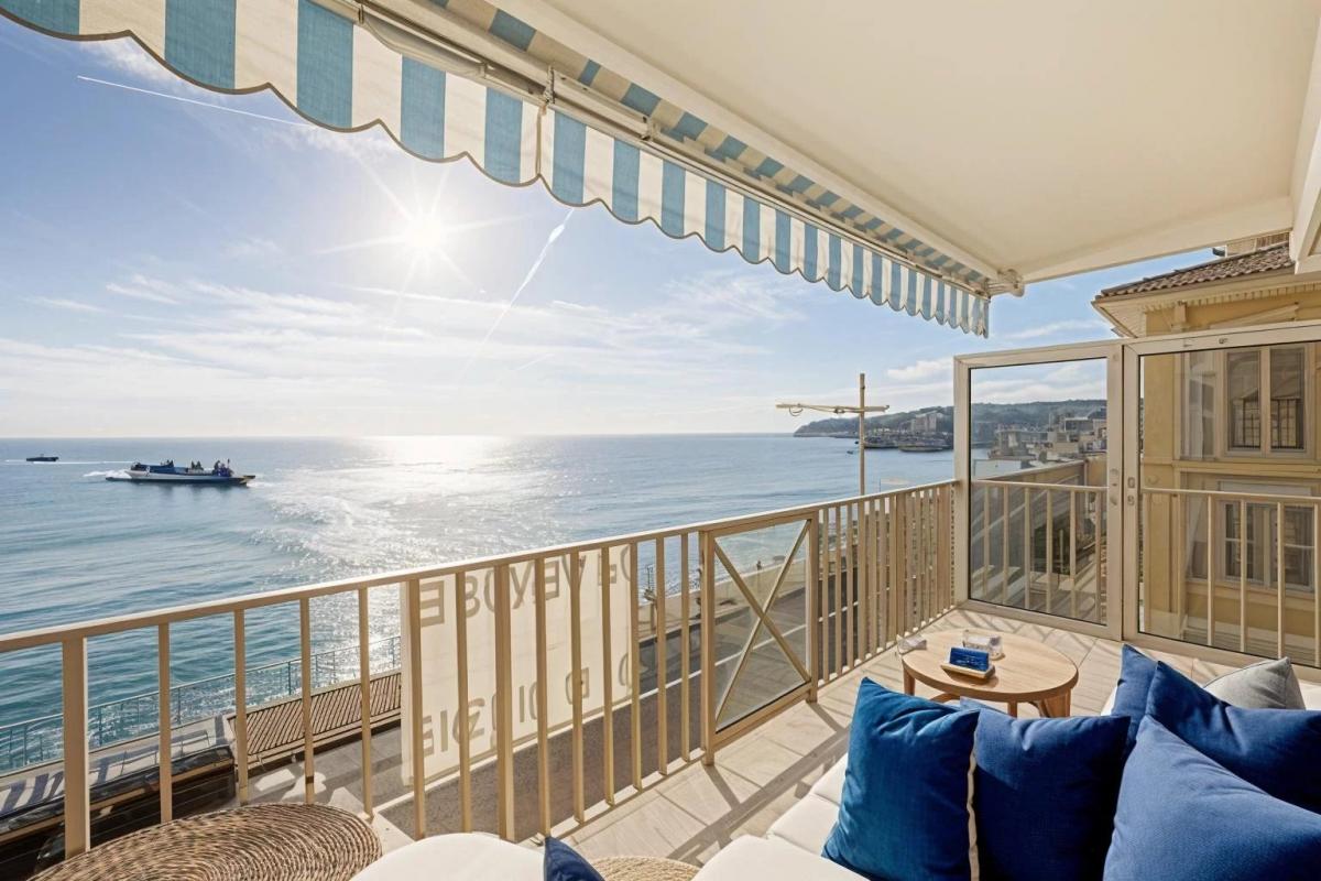 Picture of Apartment For Sale in Menton, Cote d'Azur, France