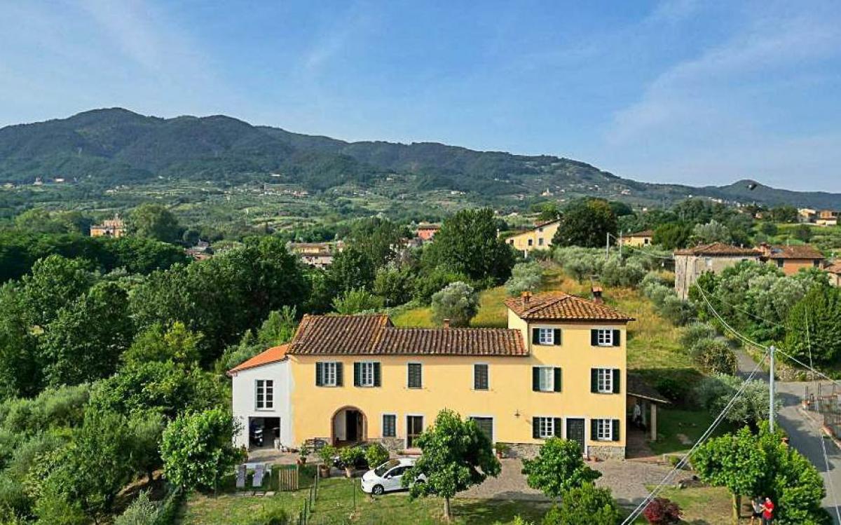 Picture of Villa For Sale in Capannori, Tuscany, Italy