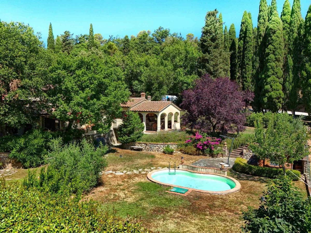 Picture of Villa For Sale in Sassetta, Tuscany, Italy