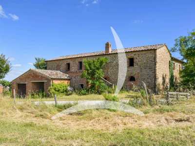 Home For Sale in Torrita Di Siena, Italy