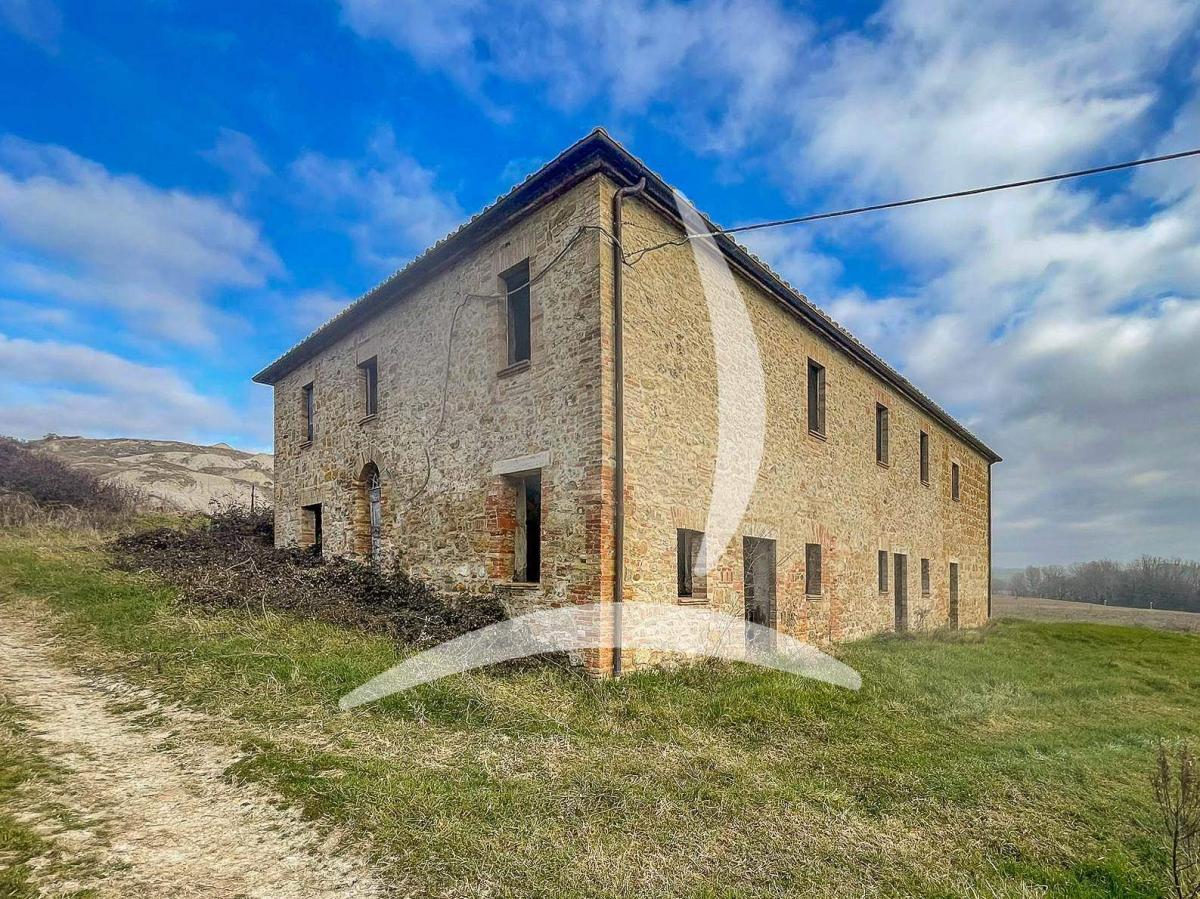 Picture of Home For Sale in Pienza, Tuscany, Italy