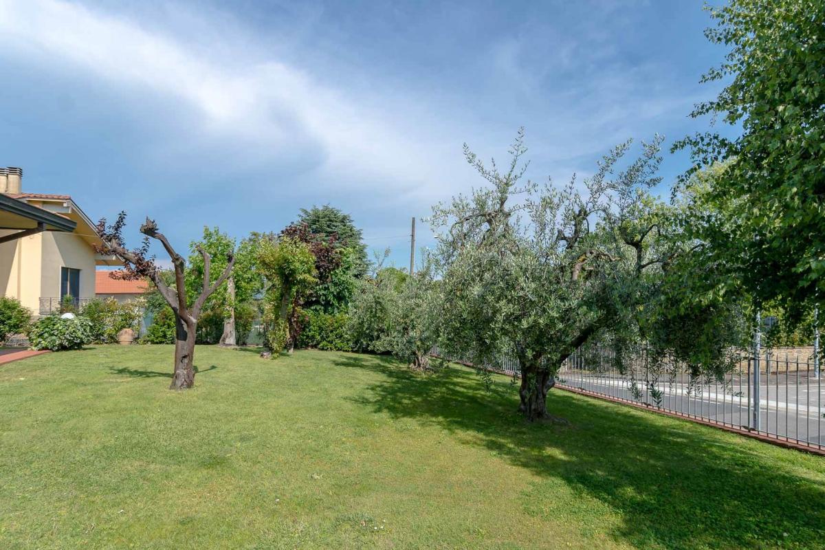 Picture of Villa For Sale in Monte San Savino, Arezzo, Italy