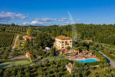 Villa For Sale in Castelnuovo Berardenga, Italy