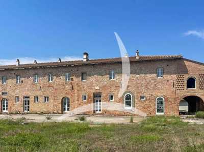 Home For Sale in Calcinaia, Italy
