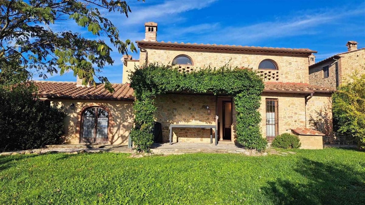 Picture of Apartment For Sale in San Gimignano, Tuscany, Italy