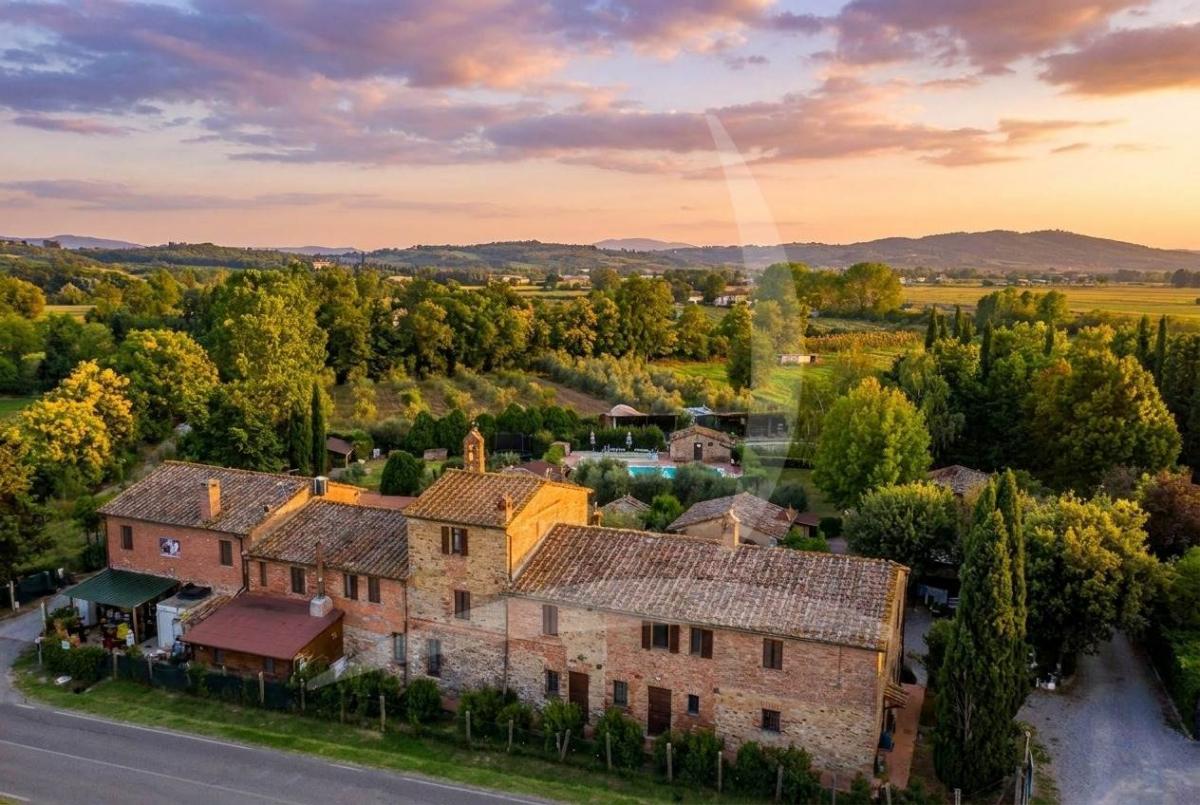 Picture of Home For Sale in Castiglione Del Lago, Umbria, Italy