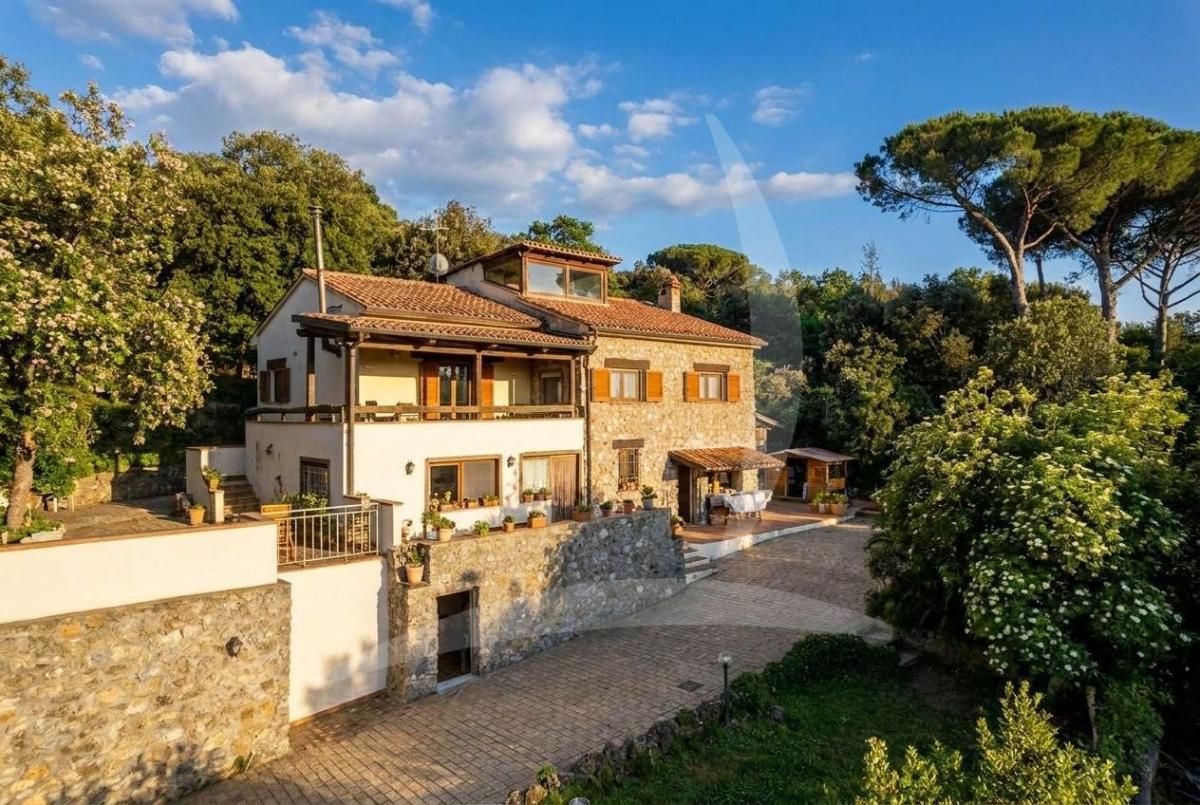 Picture of Villa For Sale in Orbetello, Tuscany, Italy