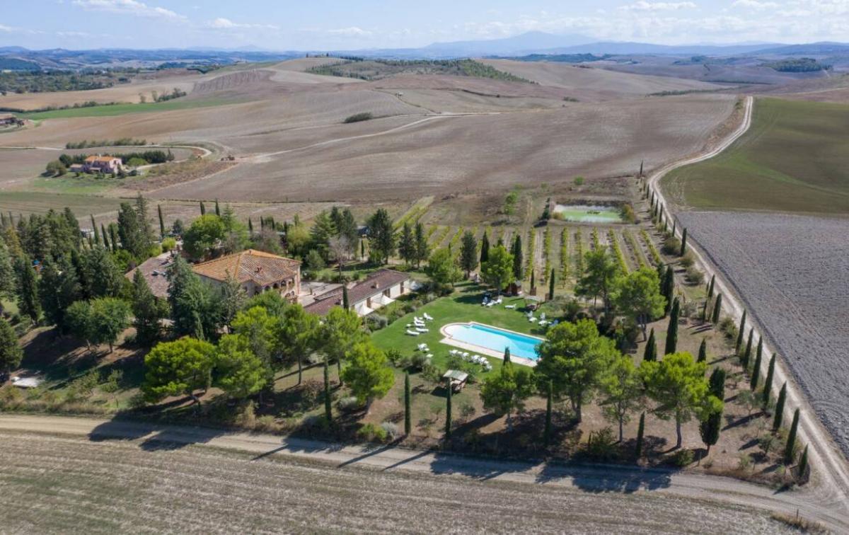 Picture of Home For Sale in Monteroni D'Arbia, Tuscany, Italy