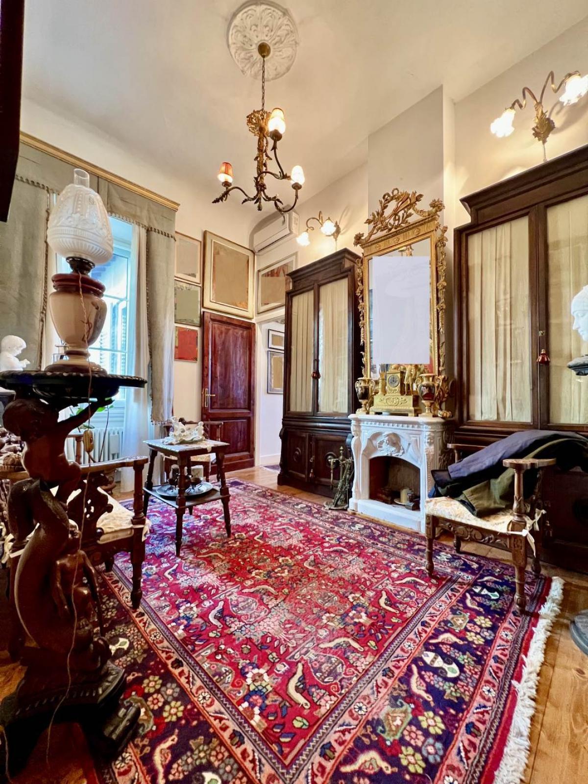 Picture of Apartment For Sale in Firenze, Tuscany, Italy