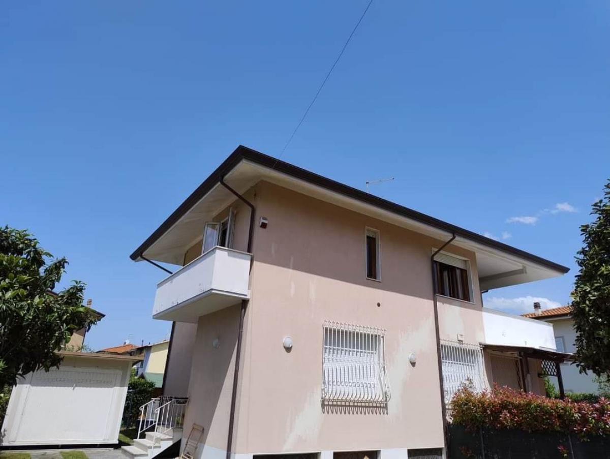 Picture of Apartment For Sale in Pietrasanta, Tuscany, Italy