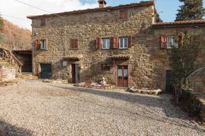 Home For Sale in Castiglion Fiorentino, Italy