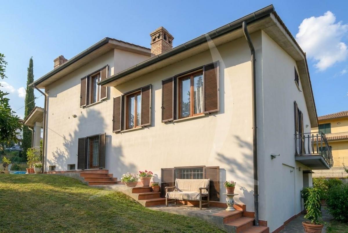 Picture of Villa For Sale in Montepulciano, Tuscany, Italy