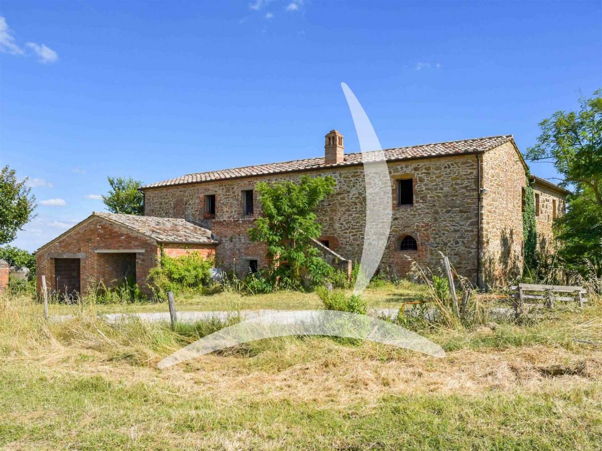 Picture of Home For Sale in Torrita Di Siena, Tuscany, Italy