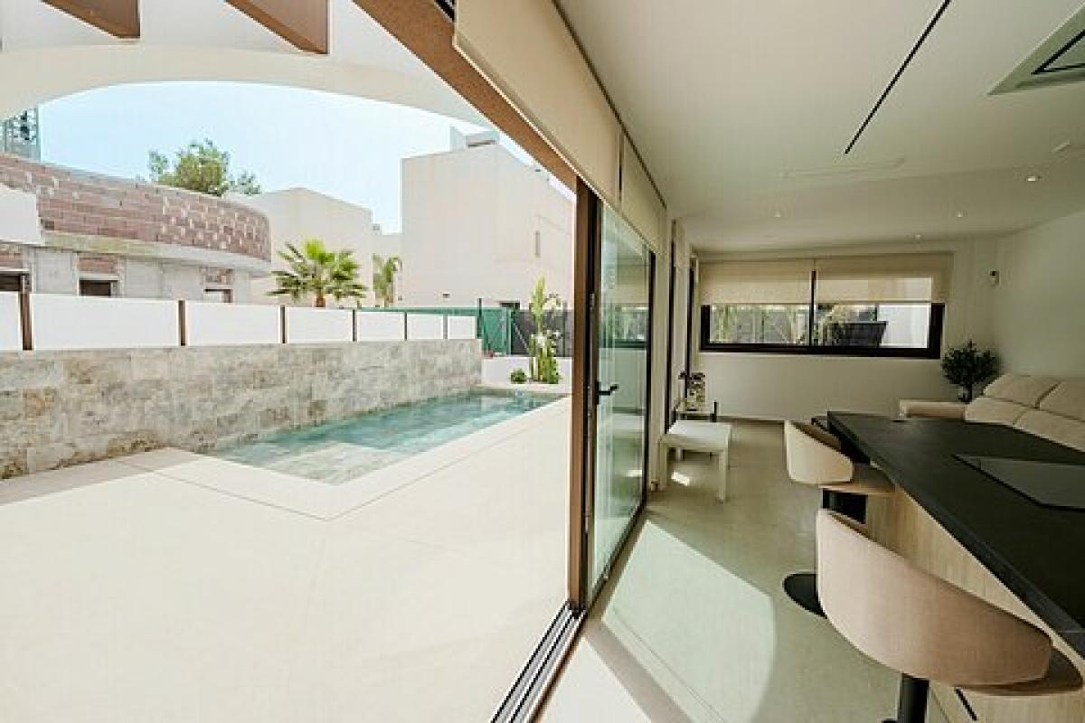 Picture of Villa For Sale in Rojales, Alicante, Spain
