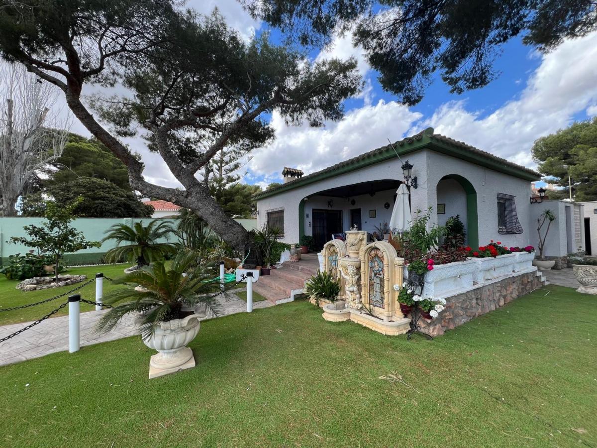 Picture of Villa For Sale in Campoamor, Alicante, Spain