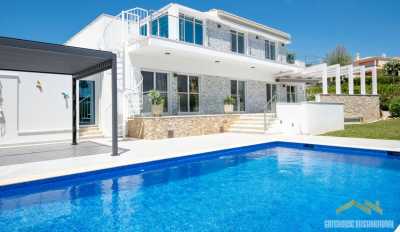 Villa For Sale in Lagoa, Portugal