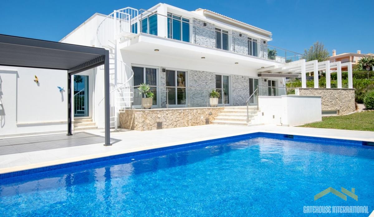 Picture of Villa For Sale in Lagoa, Algarve, Portugal