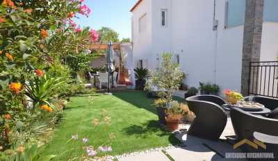 Apartment For Sale in Ferreiras, Portugal