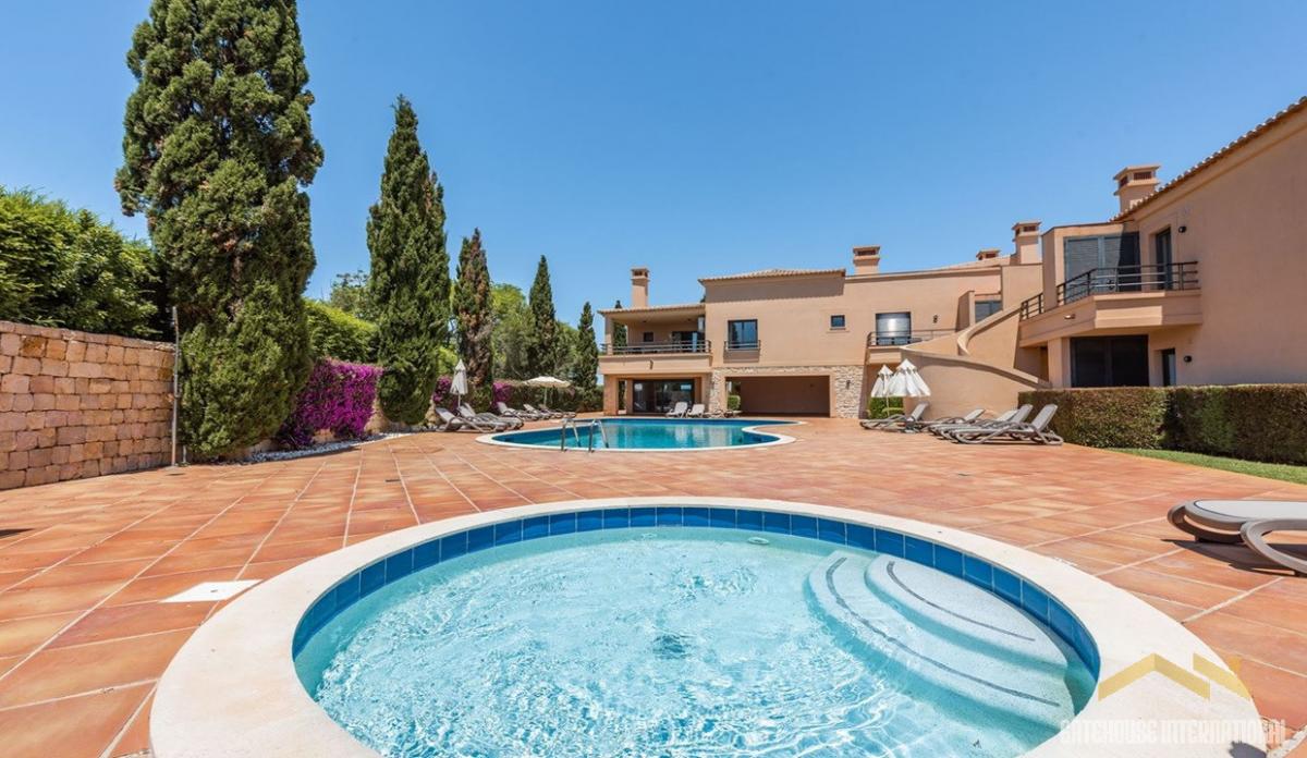 Picture of Apartment For Sale in Praia Da Luz, Algarve, Portugal