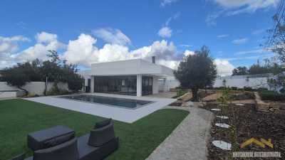 Villa For Sale in Sao Bras de Alportel, Portugal