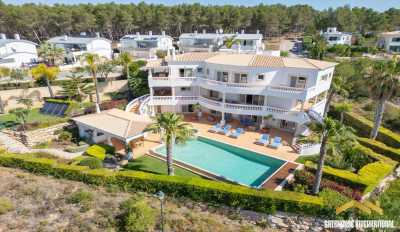 Villa For Sale in Burgau, Portugal