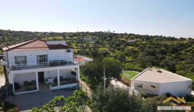 Villa For Sale in Boliqueime, Portugal