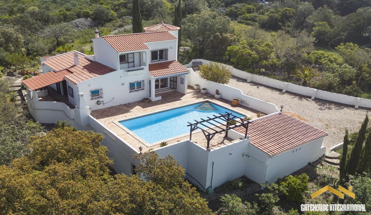 Picture of Villa For Sale in Santa Barbara De Nexe, Faro, Portugal