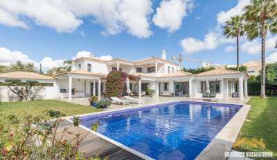 Villa For Sale in Vila Sol, Portugal
