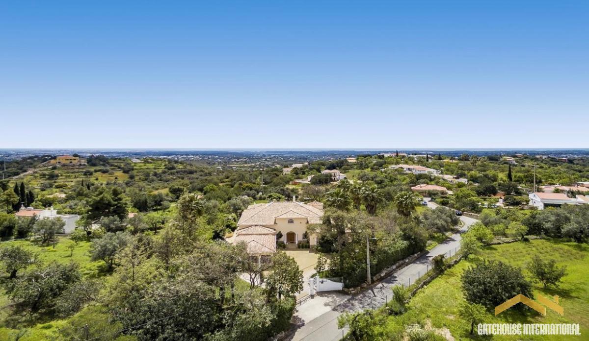 Picture of Villa For Sale in Loule, Faro, Portugal