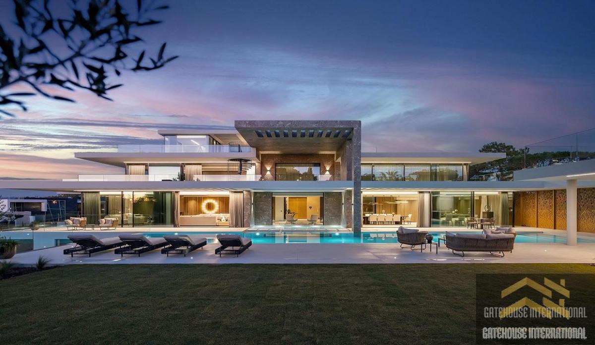 Picture of Villa For Sale in Almancil, Algarve, Portugal