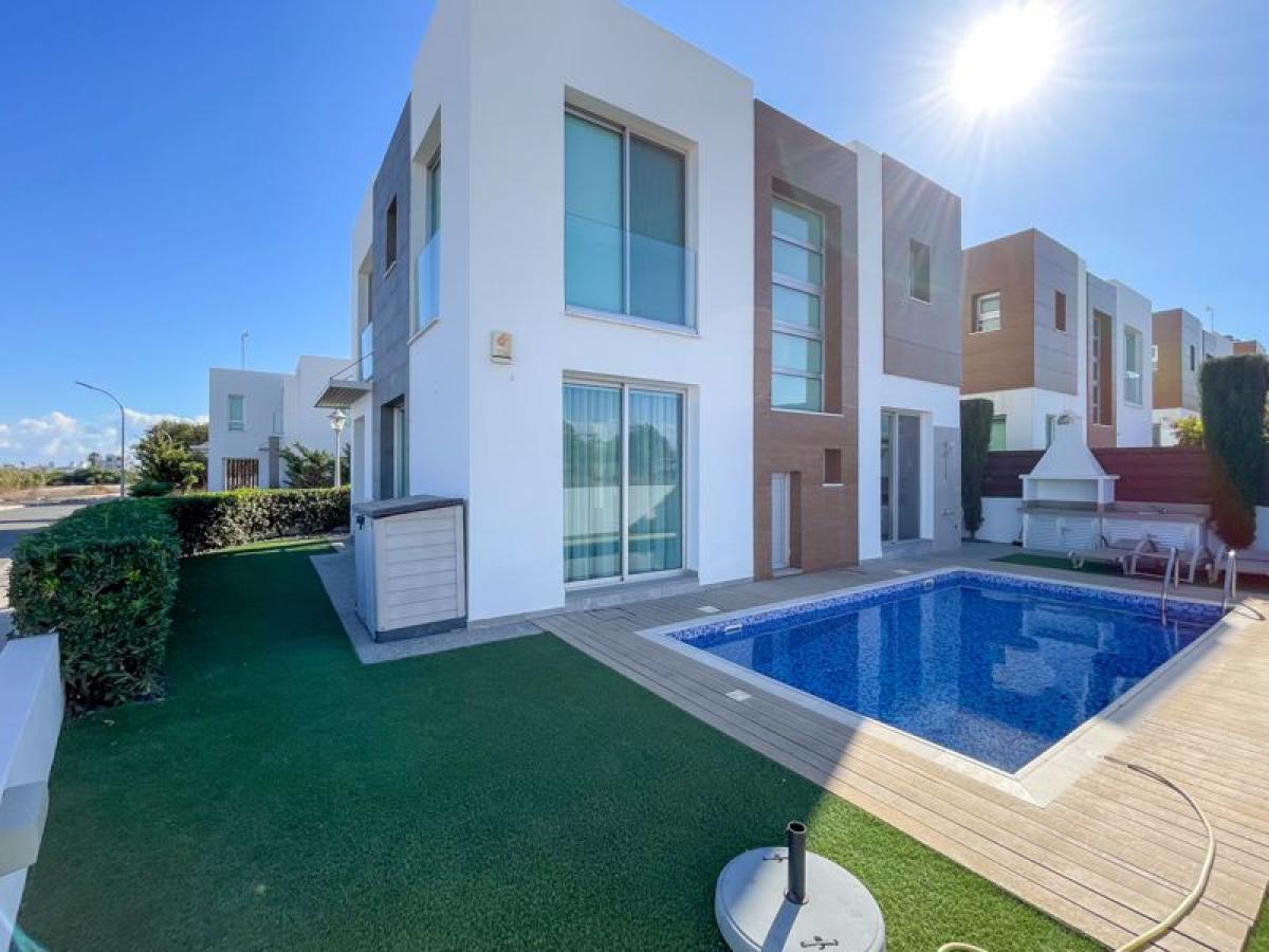 Picture of Villa For Sale in Kapparis, Famagusta, Cyprus