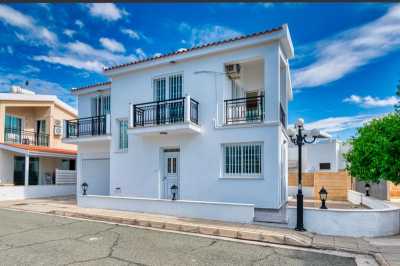 Villa For Sale in Oroklini, Cyprus
