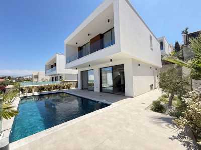 Villa For Sale in Chloraka, Cyprus