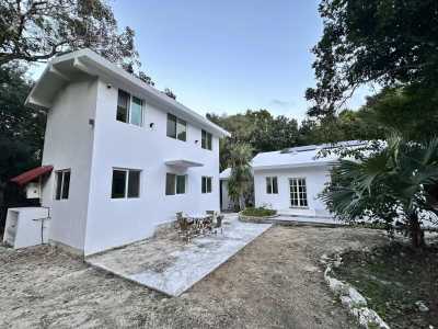 Home For Sale in Puerto Aventuras, Mexico