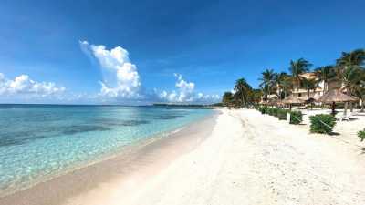 Apartment For Sale in Puerto Aventuras, Mexico