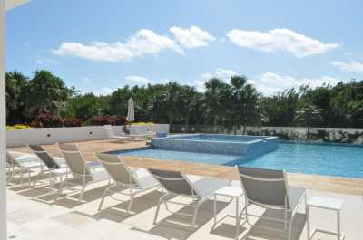 Apartment For Sale in Cancun, Mexico