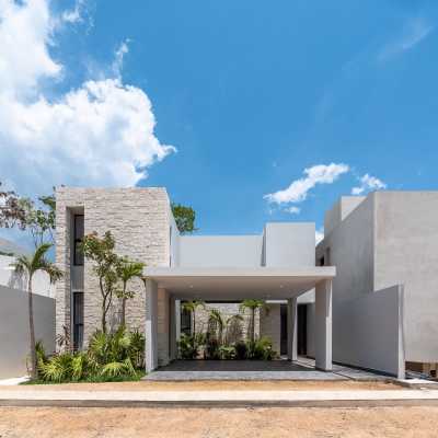 Home For Sale in Playa del Carmen, Mexico