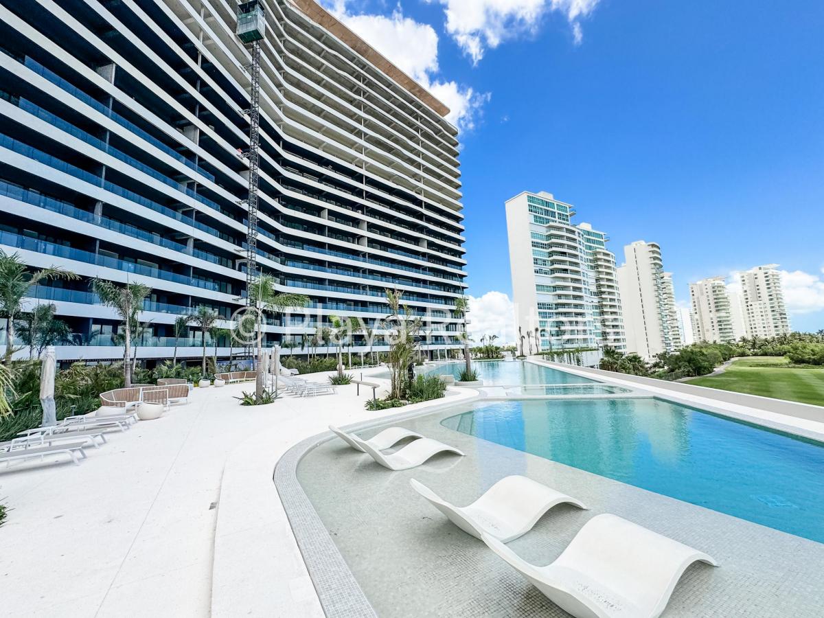 Picture of Apartment For Sale in Puerto Cancun, Quintana Roo, Mexico