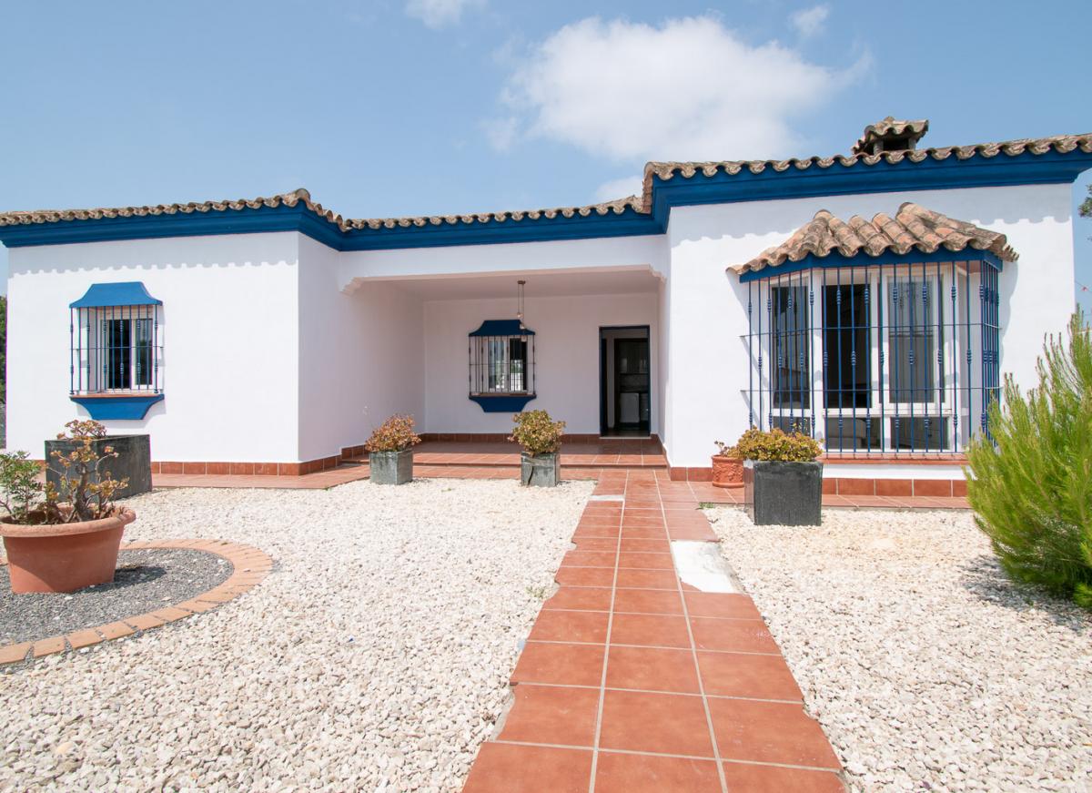 Picture of Villa For Sale in Chiclana, Cadiz, Spain