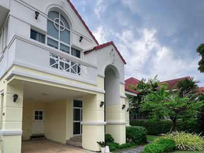 Home For Sale in Bangkok, Thailand