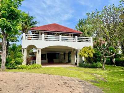 Villa For Sale in Prachuabkirikhan, Thailand