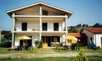 Villa For Sale in Basciano, Italy