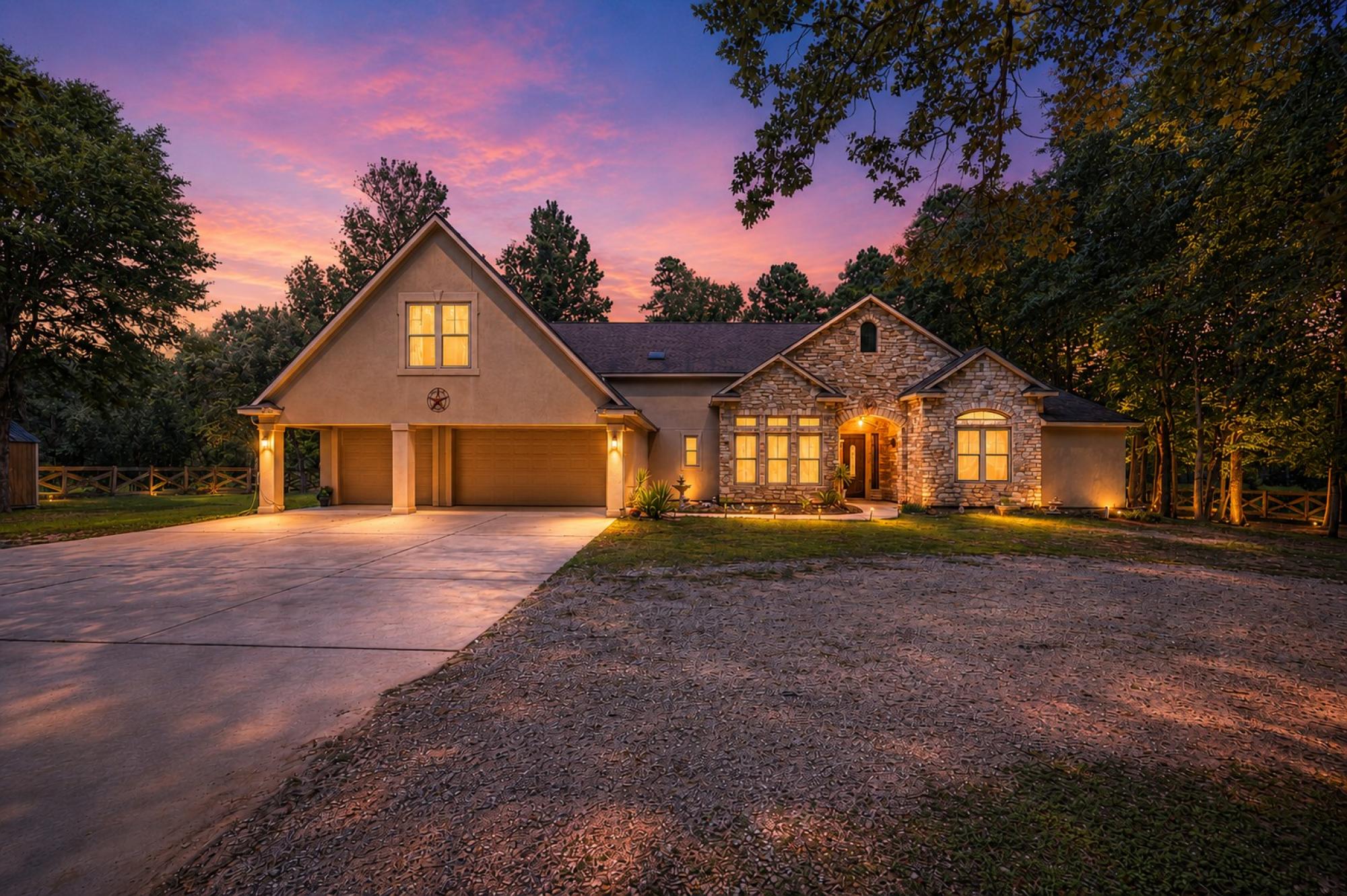 Home For Sale in Montgomery, Texas, United States