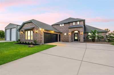 Home For Sale in Needville, Texas